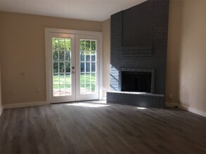 Building Photo - 1138 Oxford Dr