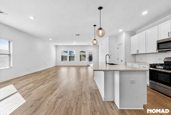 Building Photo - 2512 Broken Bow Dr