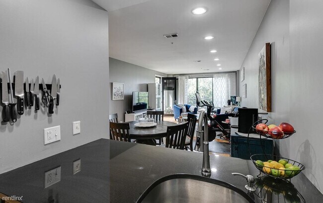 Foto del edificio - 1 br, 1.5 bath Condo - 934 N 3rd St