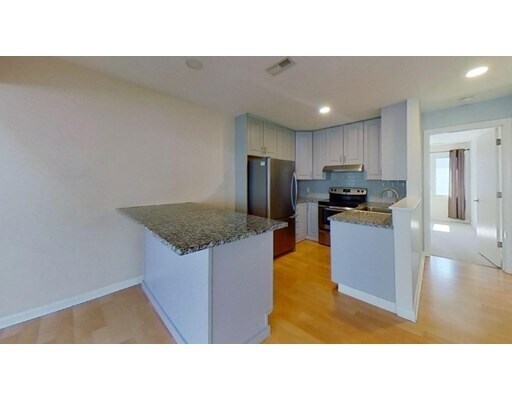 Foto principal - 120 Burkhall St