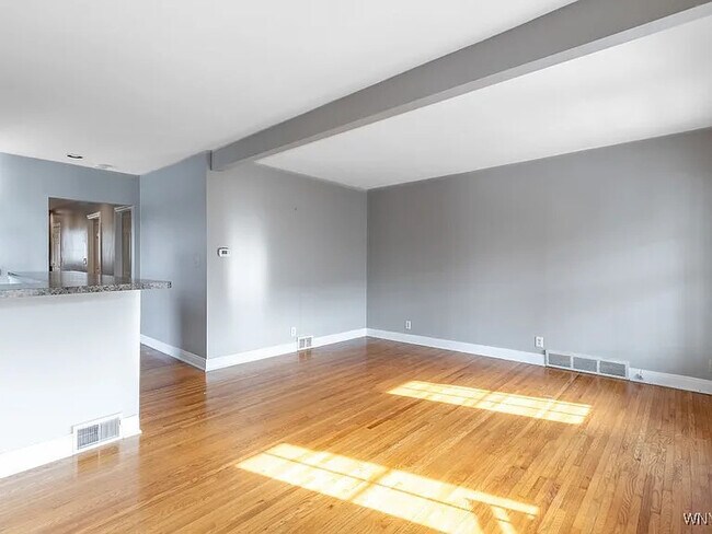 Foto del edificio - 221 Lexington Ave