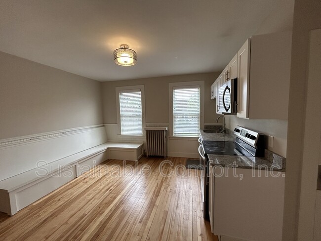 Building Photo - 76 Fairhaven Rd