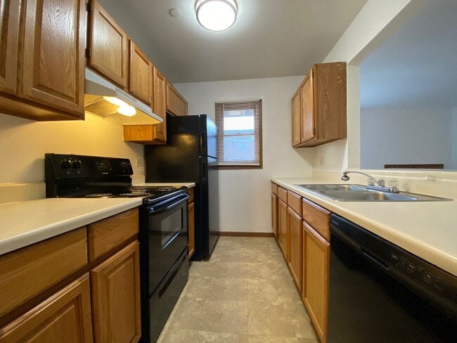 Building Photo - 1372 Cunat Ct