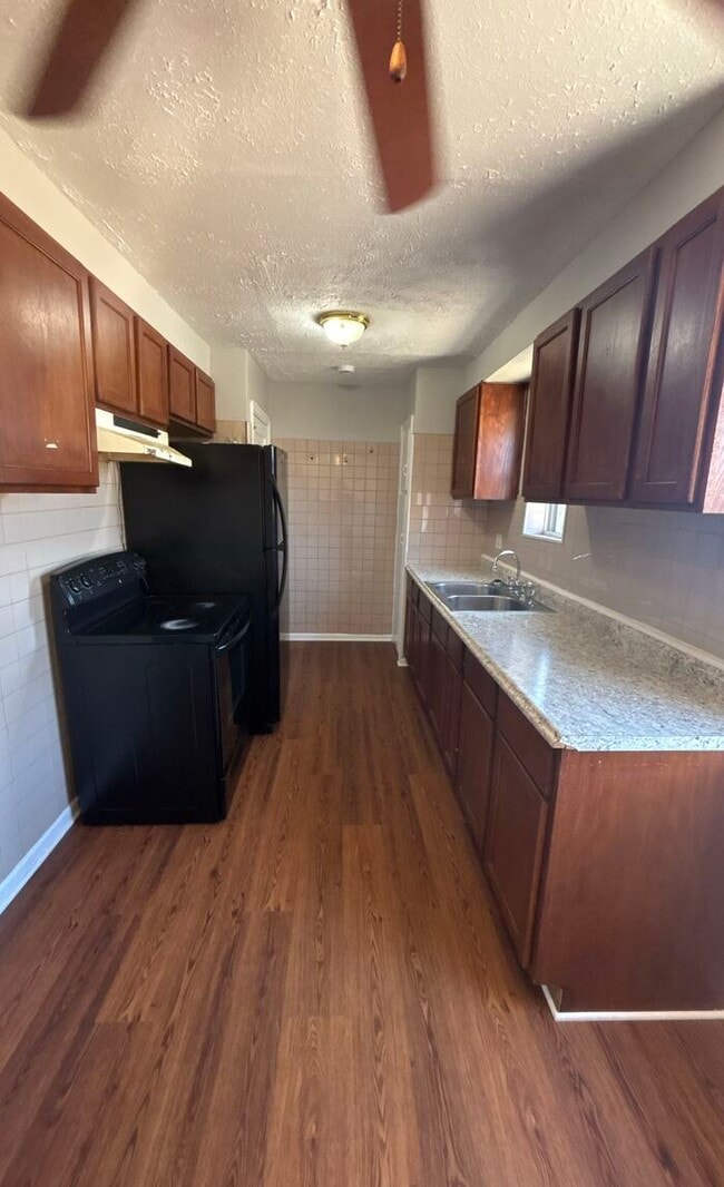 Foto del edificio - 1261 Hildreth Ave