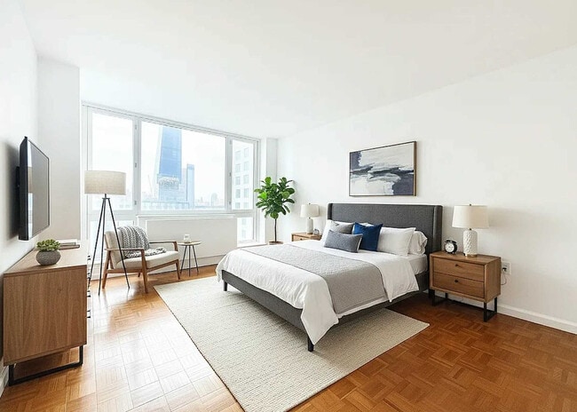 Building Photo - 241 W 43th St