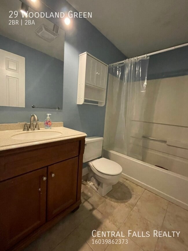 Building Photo - 29 Woodland Green