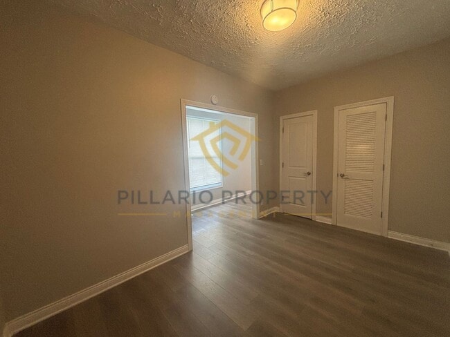 Building Photo - 1518-1520 Kennington St