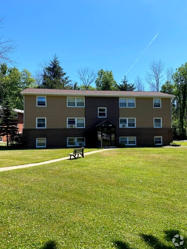 Building C - Strnad Drive Apartments