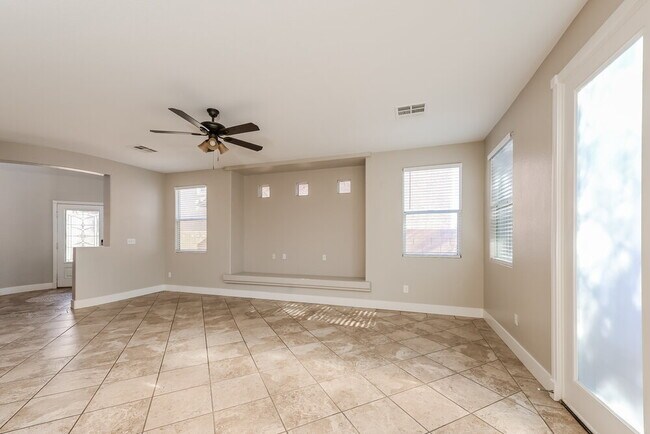 Foto del edificio - 9281 William Hill Ave