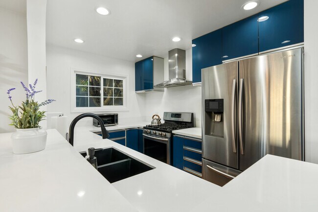 Building Photo - 3743 Latrobe St