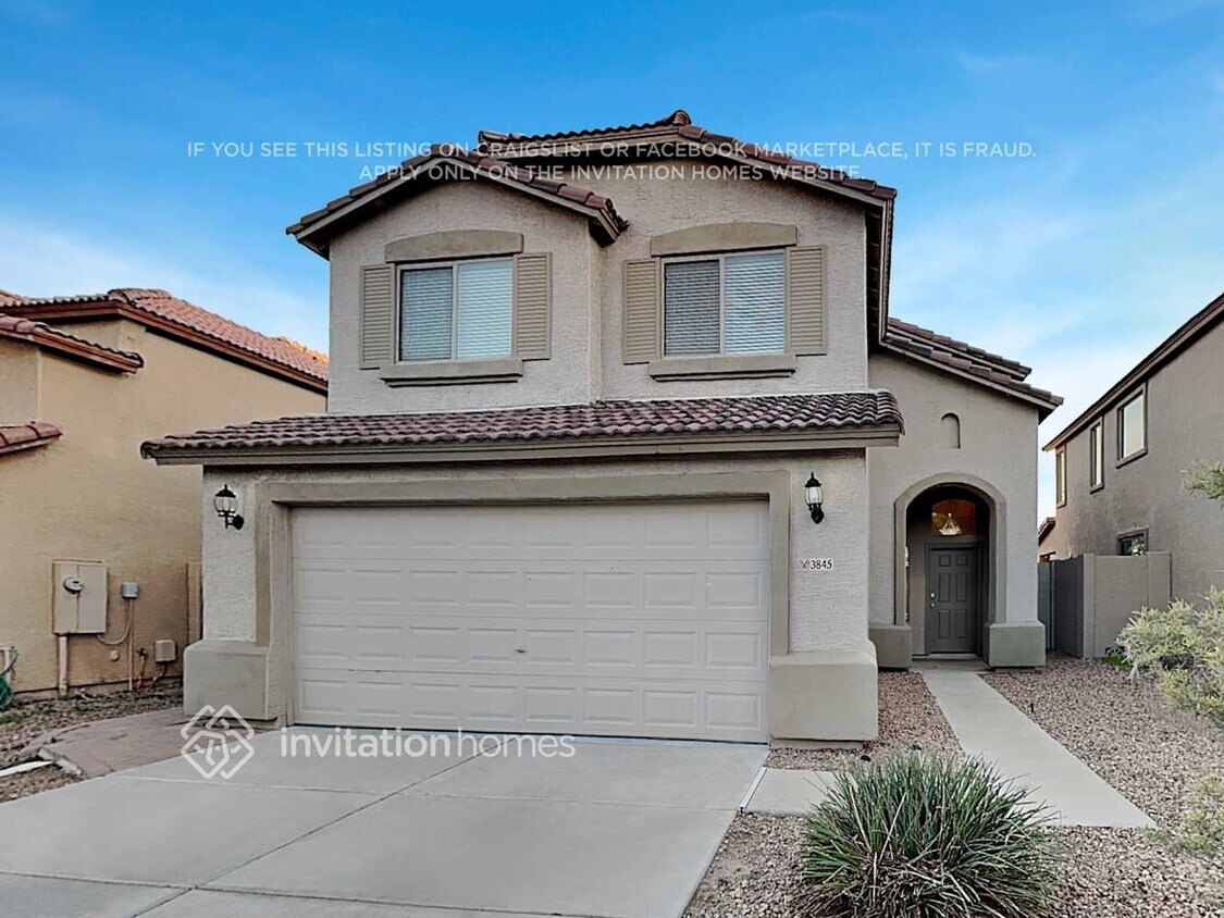 Foto principal - 3845 W Goldmine Mountain Dr