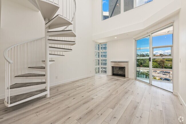 Building Photo - 171 N Church Ln