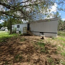 Building Photo - 441 Tschoepe Rd