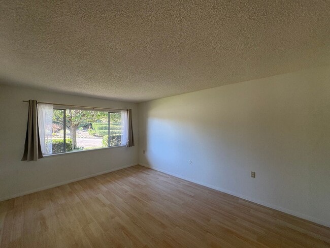 Building Photo - Beautiful 2B/2BA Home in Rancho Bernardo i...