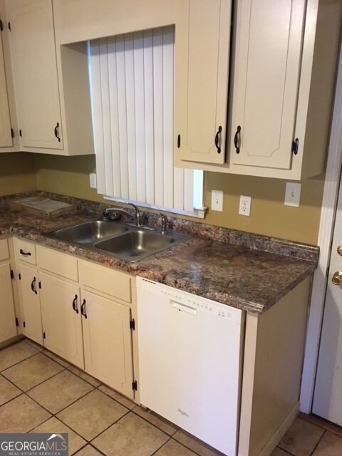 Foto del edificio - 602 Freeman Dr