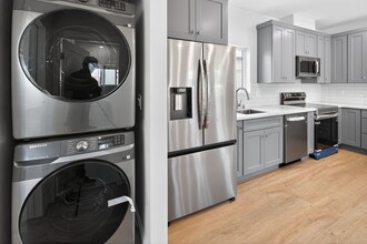 Building Photo - 11488 Bellatrix Ct