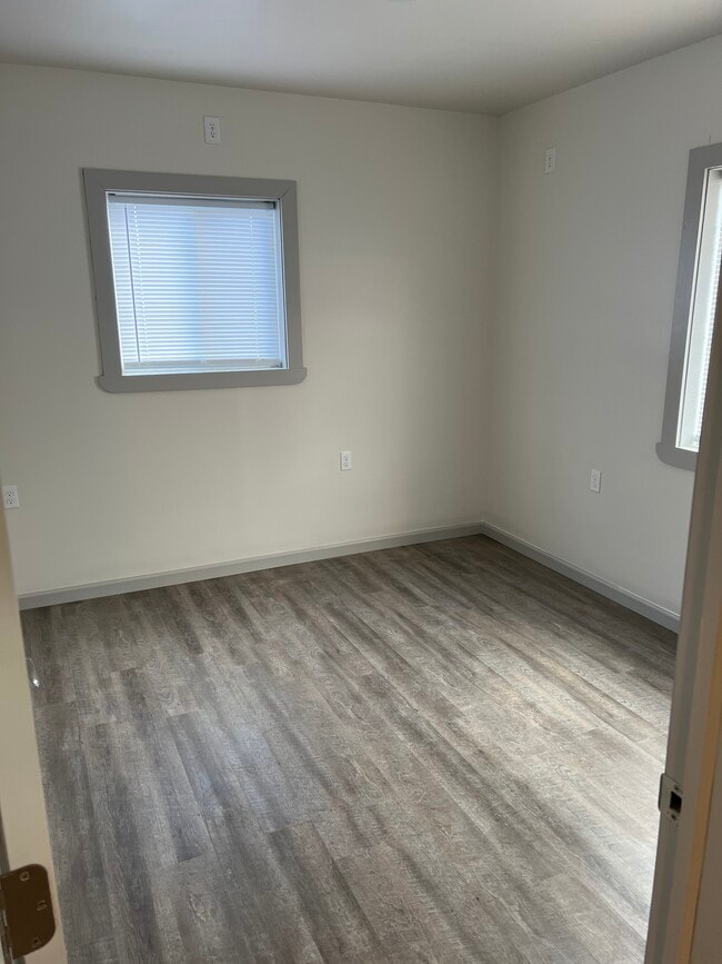 Building Photo - 19 Hammond Ln