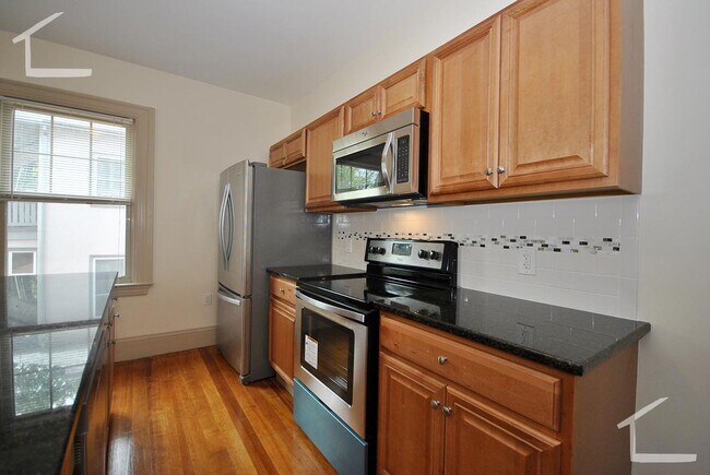 Foto del edificio - ROOM RENTALS ONLY! $1200 per Bedroom in Lu...