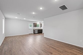 Building Photo - 22927 Great Egret Dr