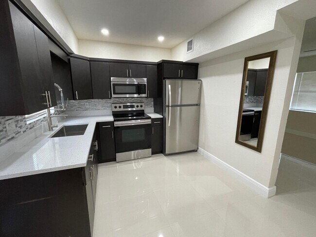 Foto del edificio - 1809 NW 13th Ct