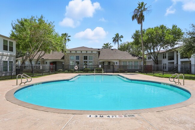 Foto del edificio - La Villita Phase II