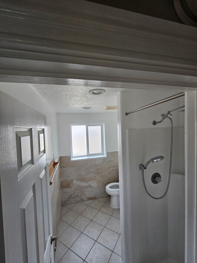 Foto del edificio - 3428 E 32nd Ave