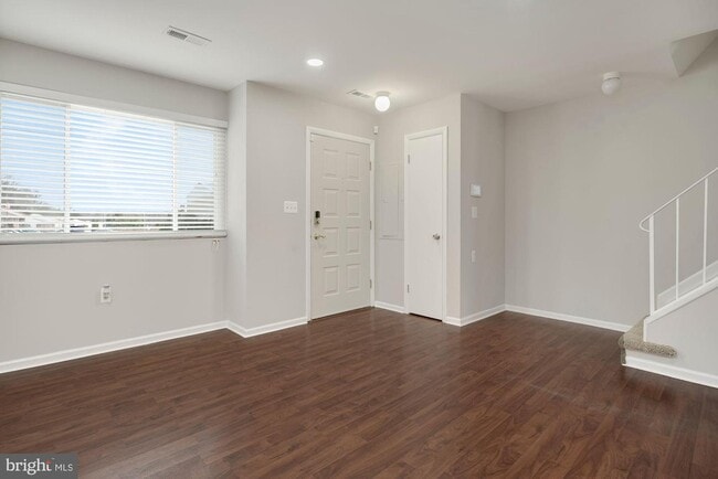 Building Photo - 6401 Woodgreen Cir