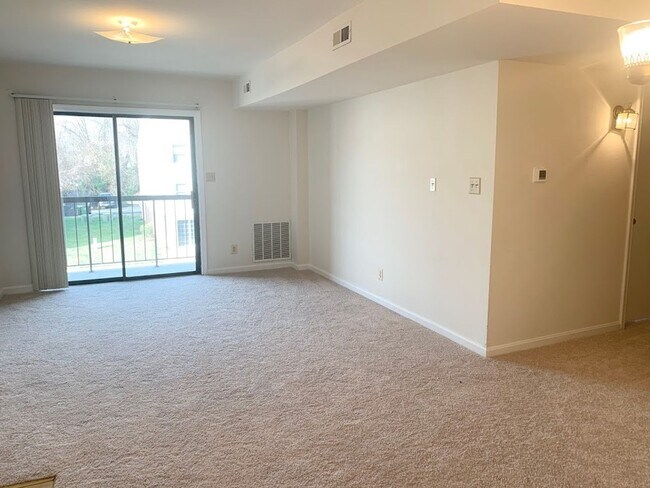 Foto del edificio - COZY TWO BEDROOM CONDO IN STAFFORD!
