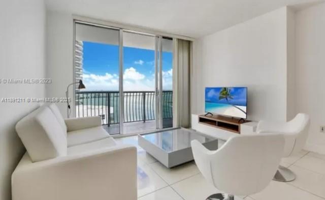 Foto del edificio - 1750 N Bayshore Dr