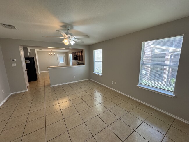 Building Photo - 6733 Plains Crest Dr