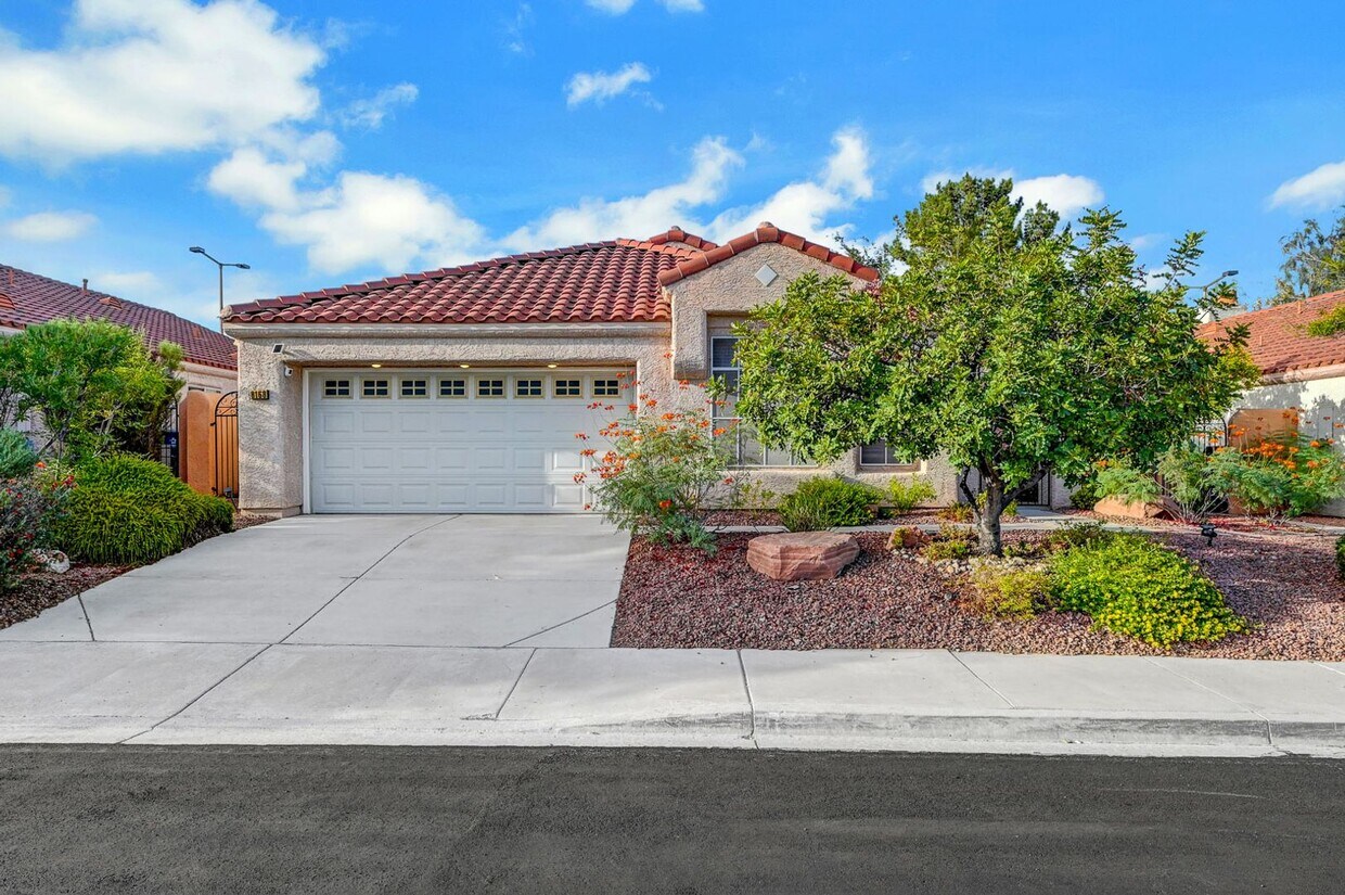 Primary Photo - Summerlin & Rampart