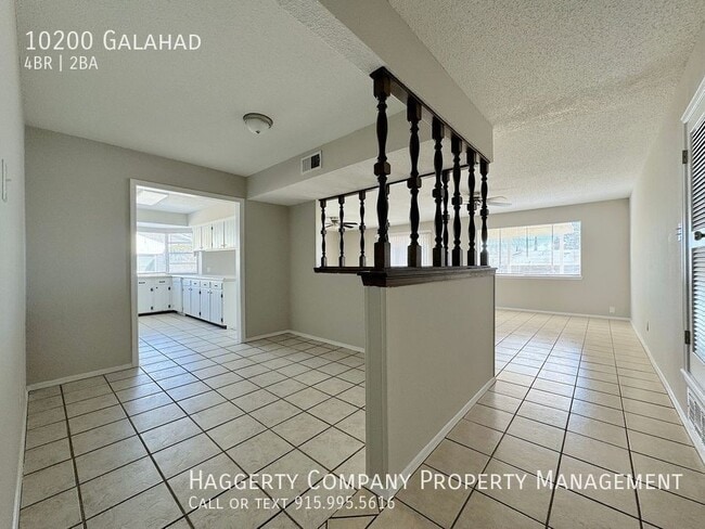 Foto del edificio - 10200 Galahad-