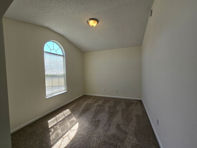Foto del edificio - Westchase Manor – Spacious 3BR/2BA Single ...