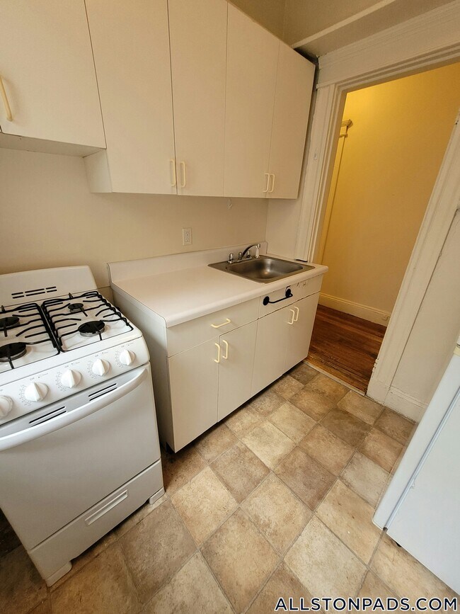 Foto del edificio - 1144 Commonwealth Ave