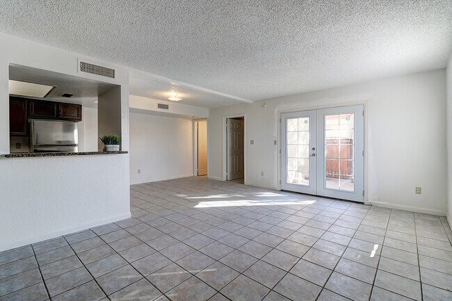 Foto del edificio - 17032 N 16th Dr