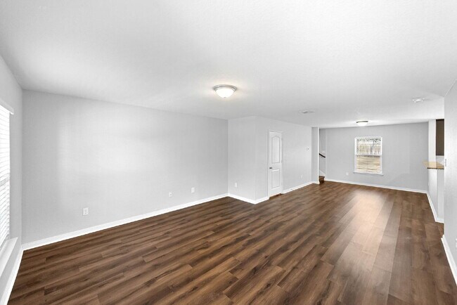 Foto del edificio - Modern Comfort Meets Everyday Living in This Beautifully Updated Two Story Home for Rent