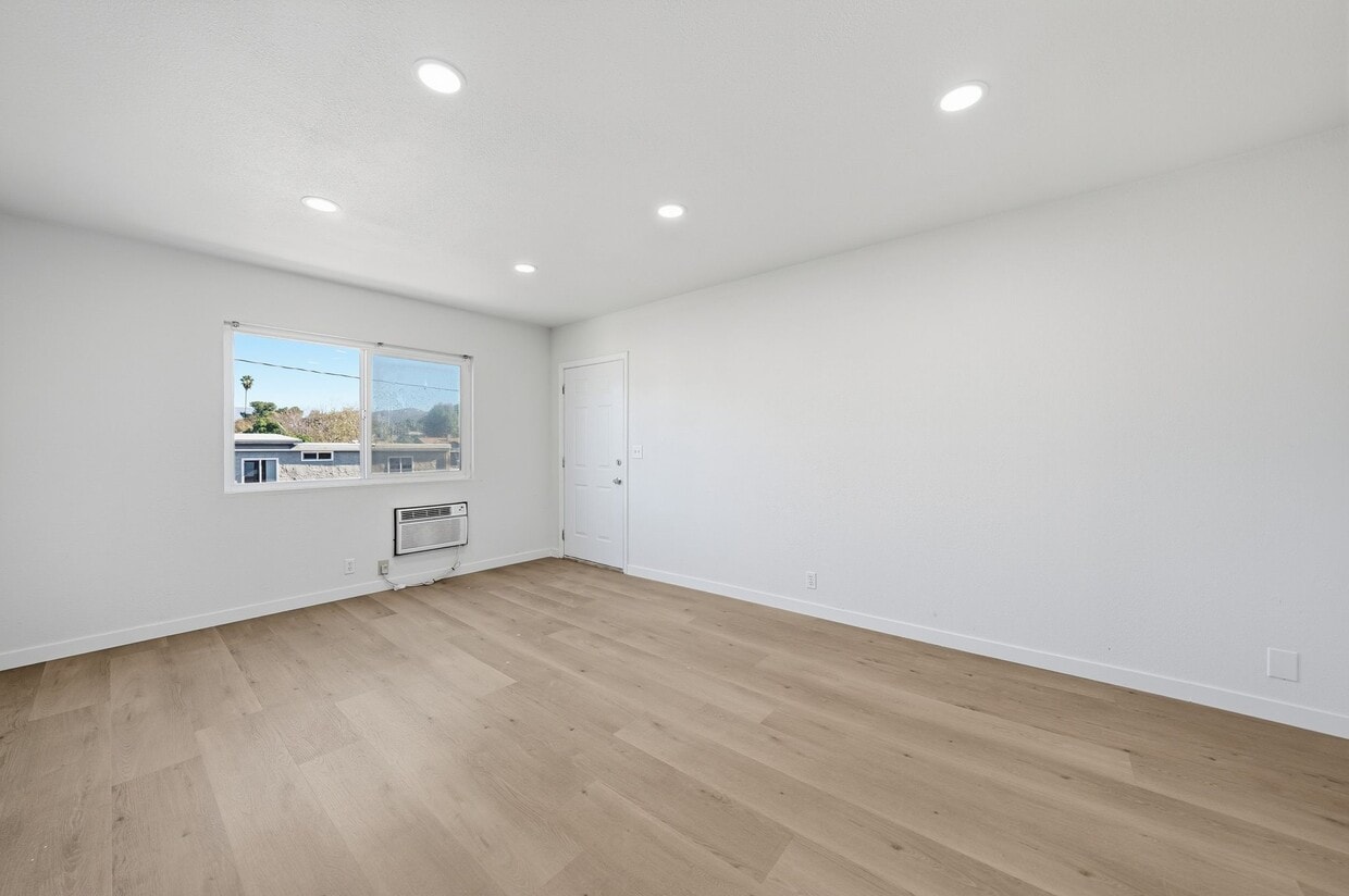 Foto principal - 12621 Lindo Ln