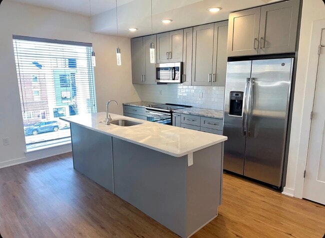 Photo - 331 E Girard Ave (Philadelphia, PA) Apartments