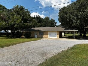 Building Photo - 7604 LA-14