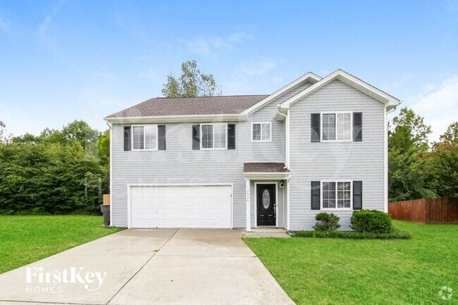 Building Photo - 2900 Sussex Dr