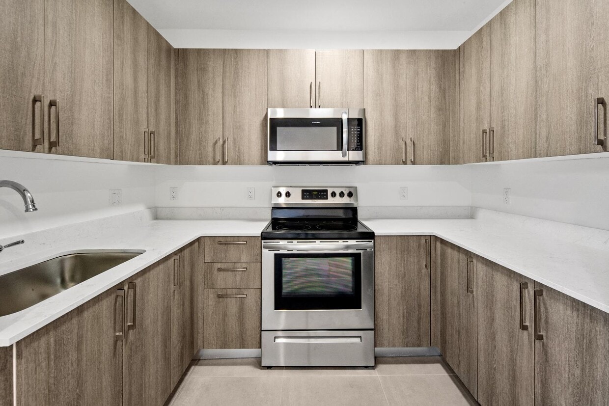 Photo - 1295 W 69 ST - 105