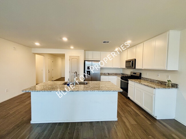 Building Photo - 6563 W Camino Pizarro