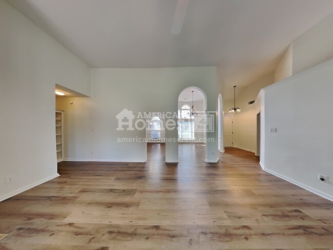Building Photo - 1698 Kings Pond Cove