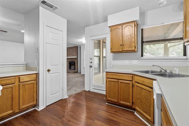 Foto del edificio - 616 Lake Crest Pkwy