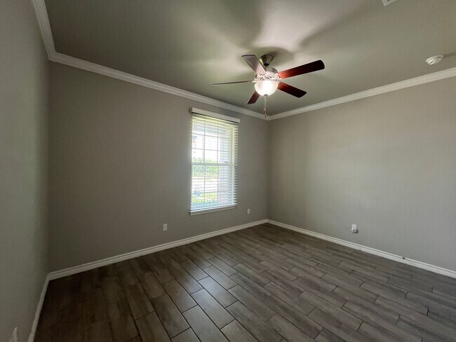 Foto del edificio - WALKING DISTANCE FROM OSO BAY WETLAND PRES...