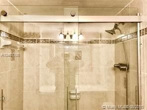 Building Photo - 2 br, 2 bath  - Kennedy House Condo