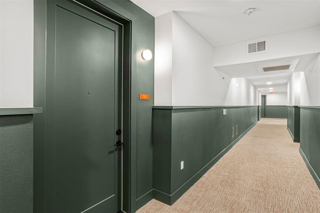Foto principal - 1701 Simond Ave