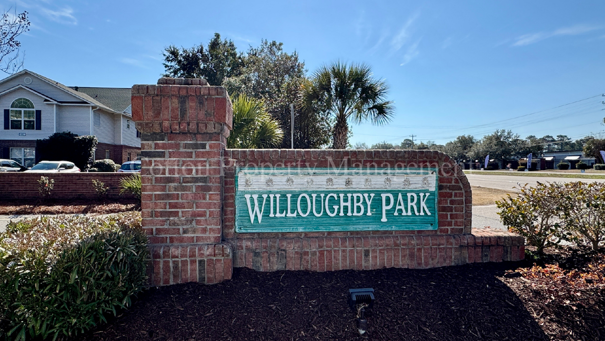 Foto principal - 2 BD/2 BA / Easy Townhome Living at Willou...