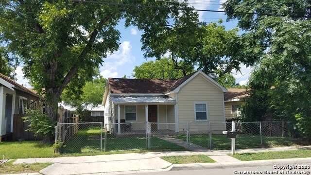 Primary Photo - 1303 Burnet St