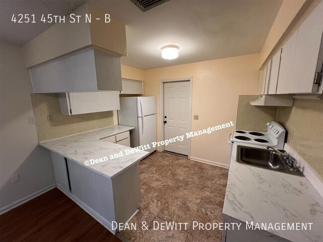 Foto del edificio - 2 Bed/1 Bath - Unit B